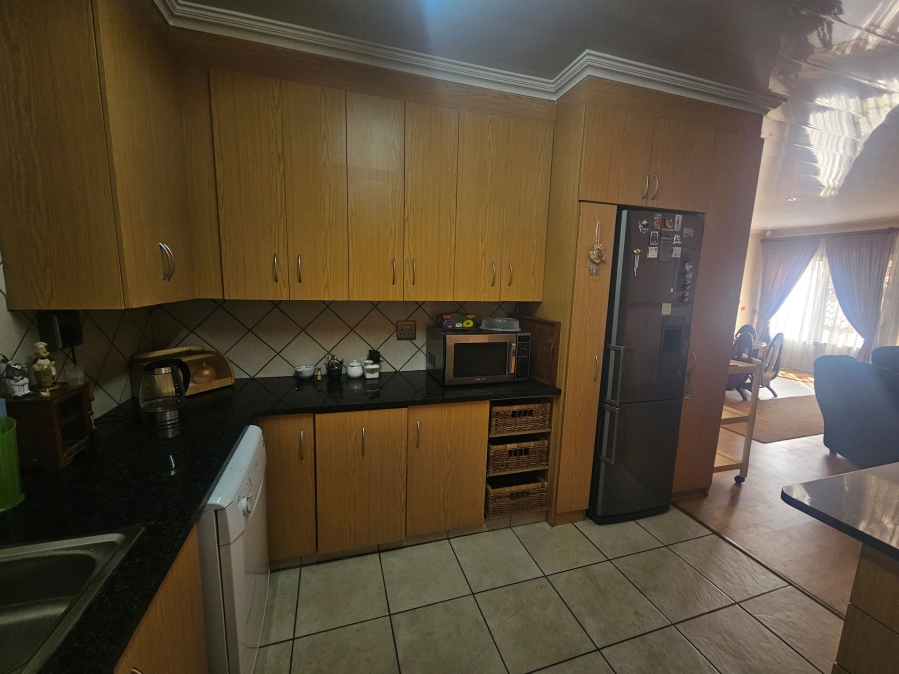 To Let 2 Bedroom Property for Rent in Wilkoppies North West